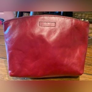 HOBO - garnet clutch - NEW